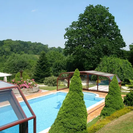 Holiday home Maison Avec Piscine A Honfleur Genneville